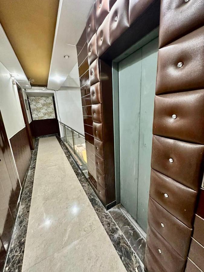 Hotel Vista Inn, Karol Bagh, New Delhi - Near Metro Eksteriør bilde