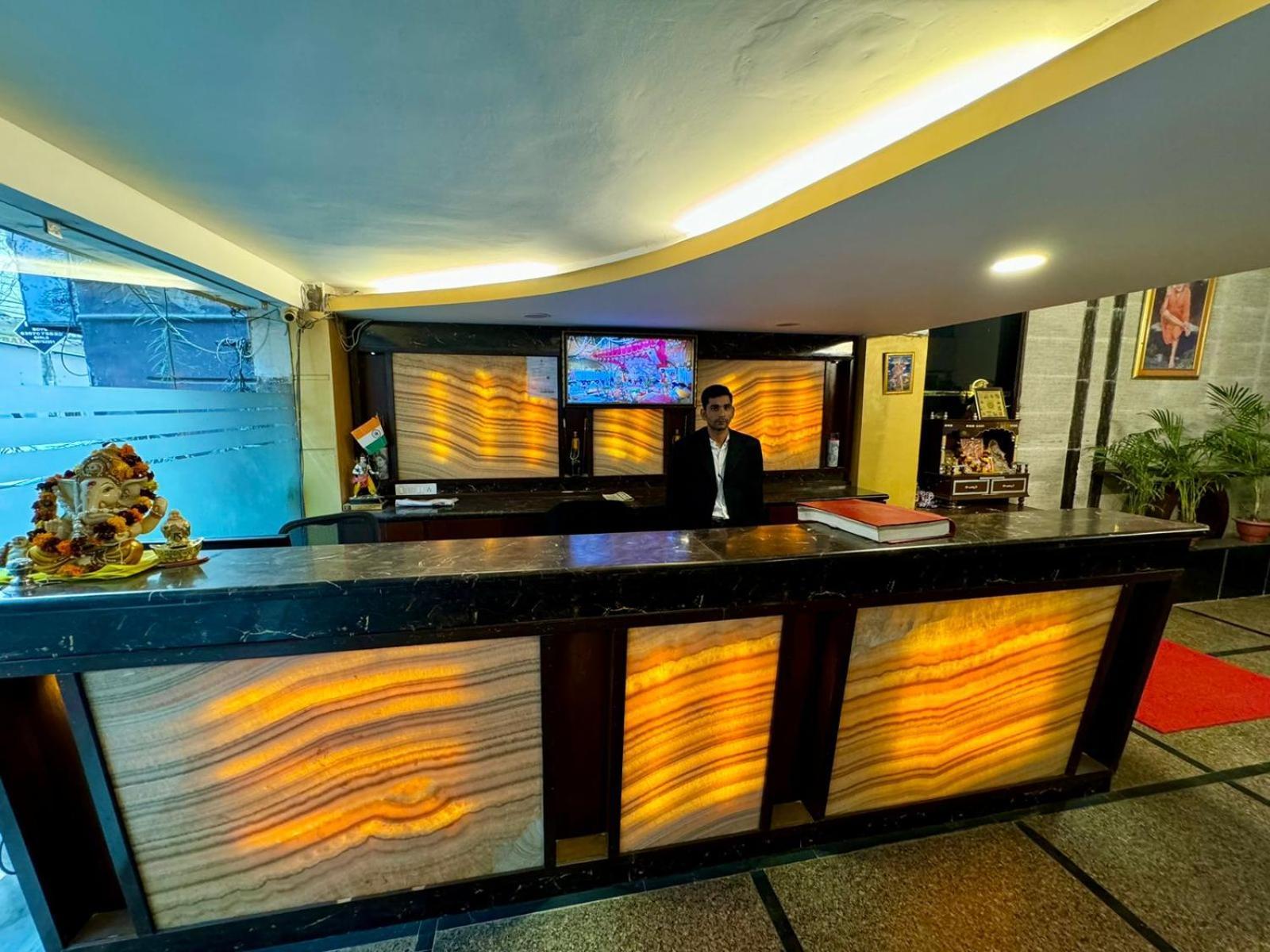 Hotel Vista Inn, Karol Bagh, New Delhi - Near Metro Eksteriør bilde
